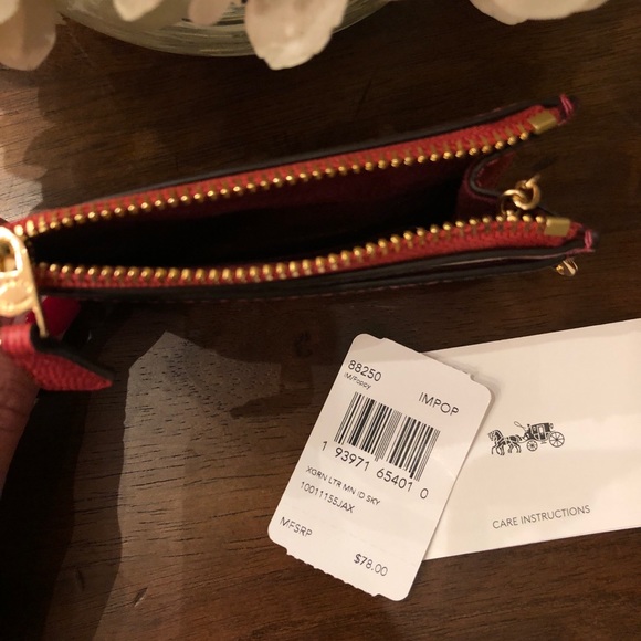 Coach Mini Skinny ID Case - Picture 3 of 3